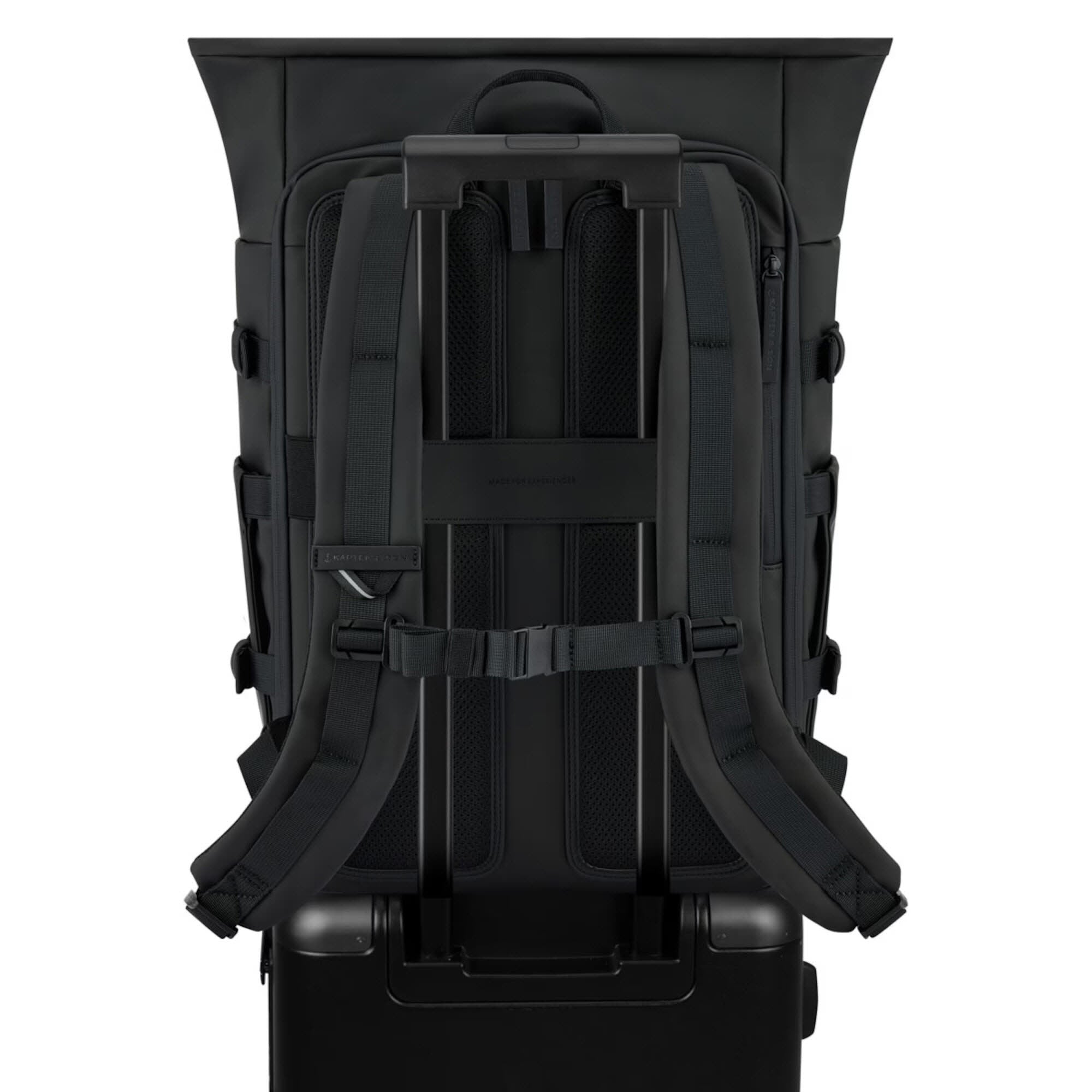 Helsinki Pro All Black