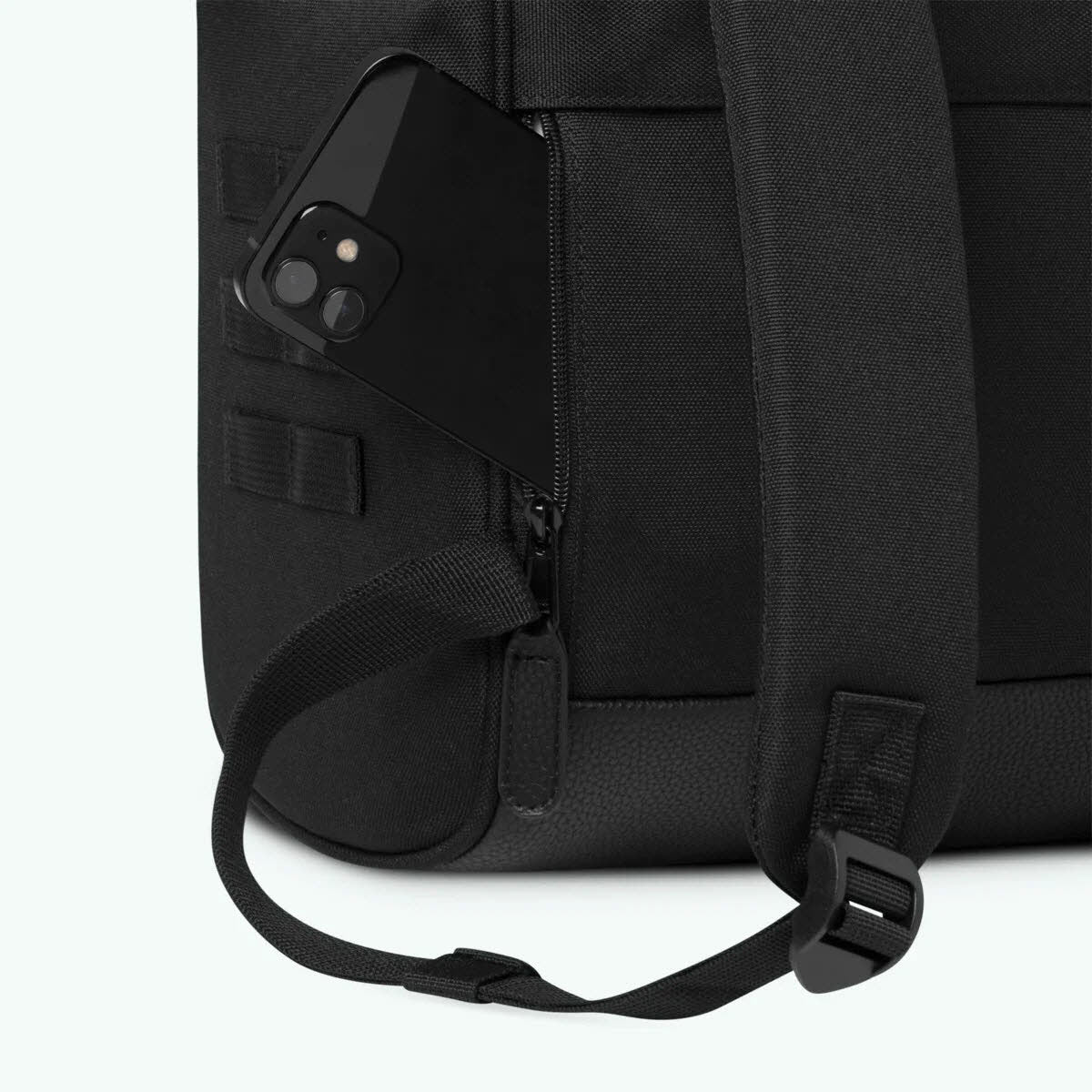 Adventurer M Berlin