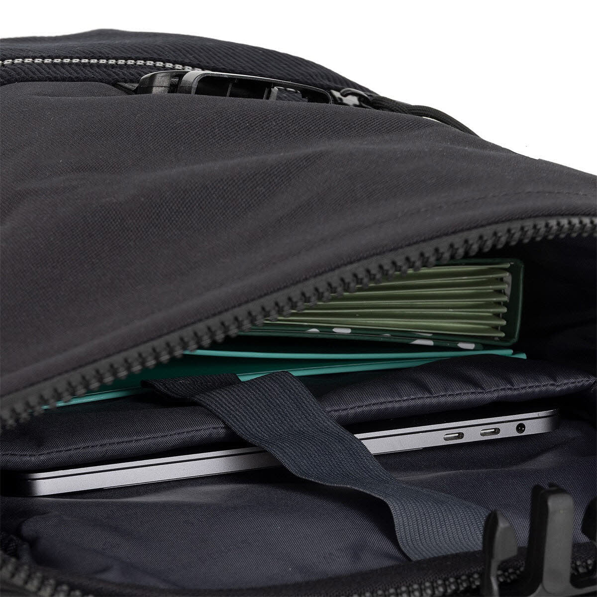 Rolltop 16l - New York SCHWARZ