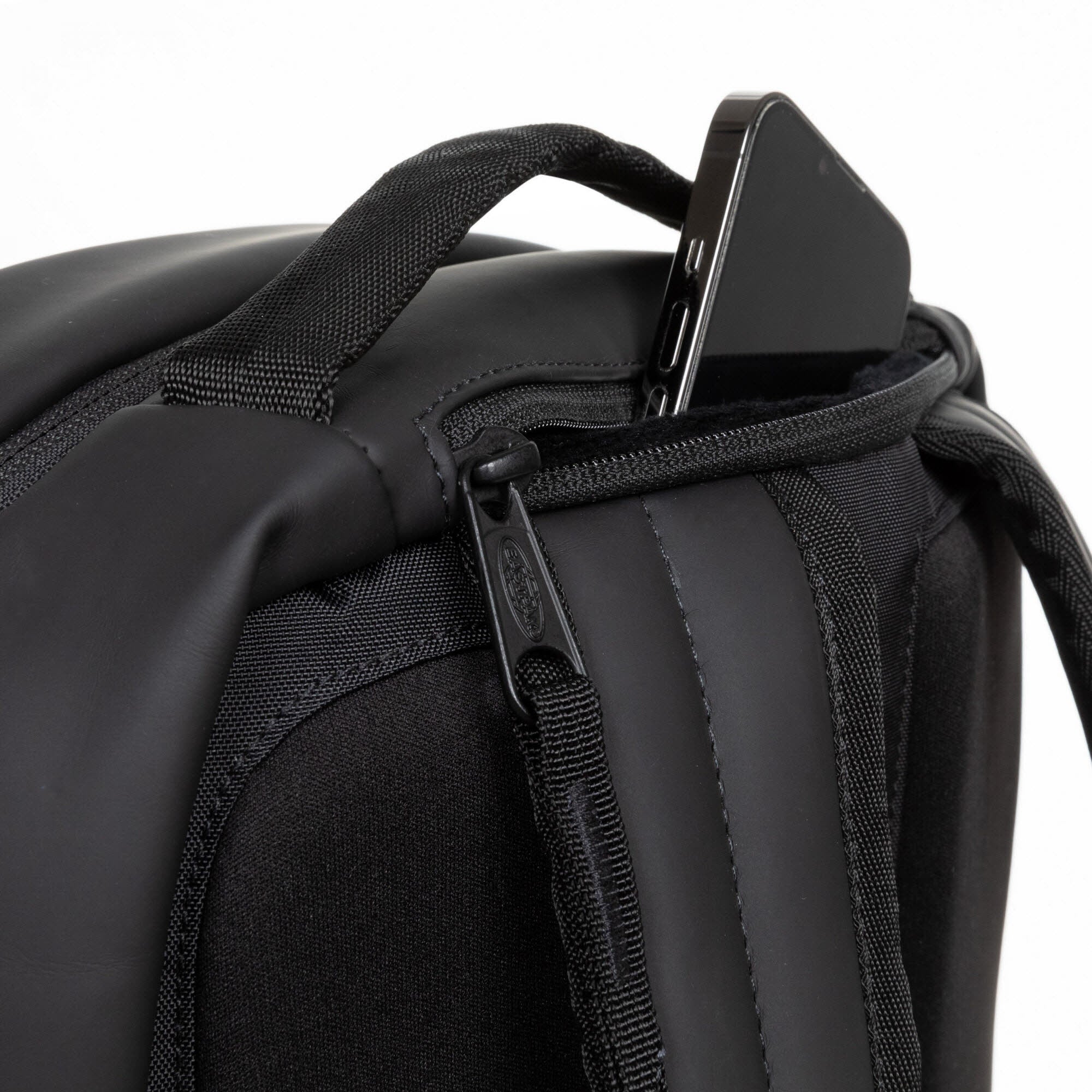 TECUM F CNNCT F Black