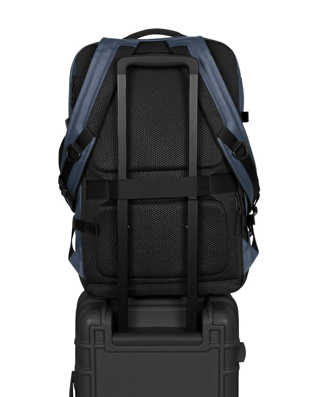 Travelpack CNNCT Admiral