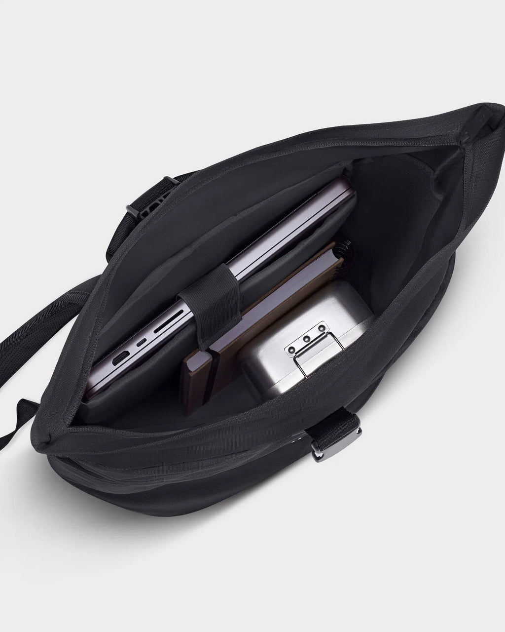 Luca Medium Backpack black
