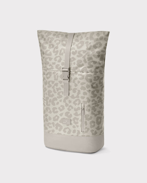 Luca Small sand leo