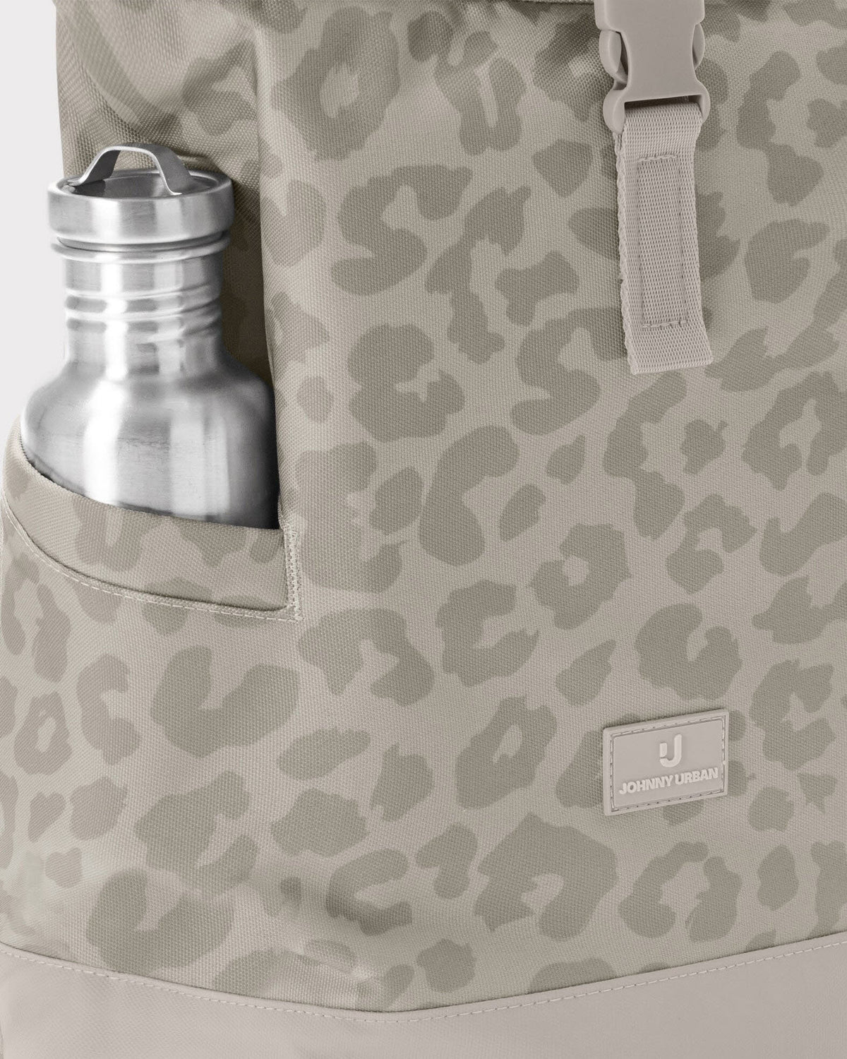 Luca Small sand leo