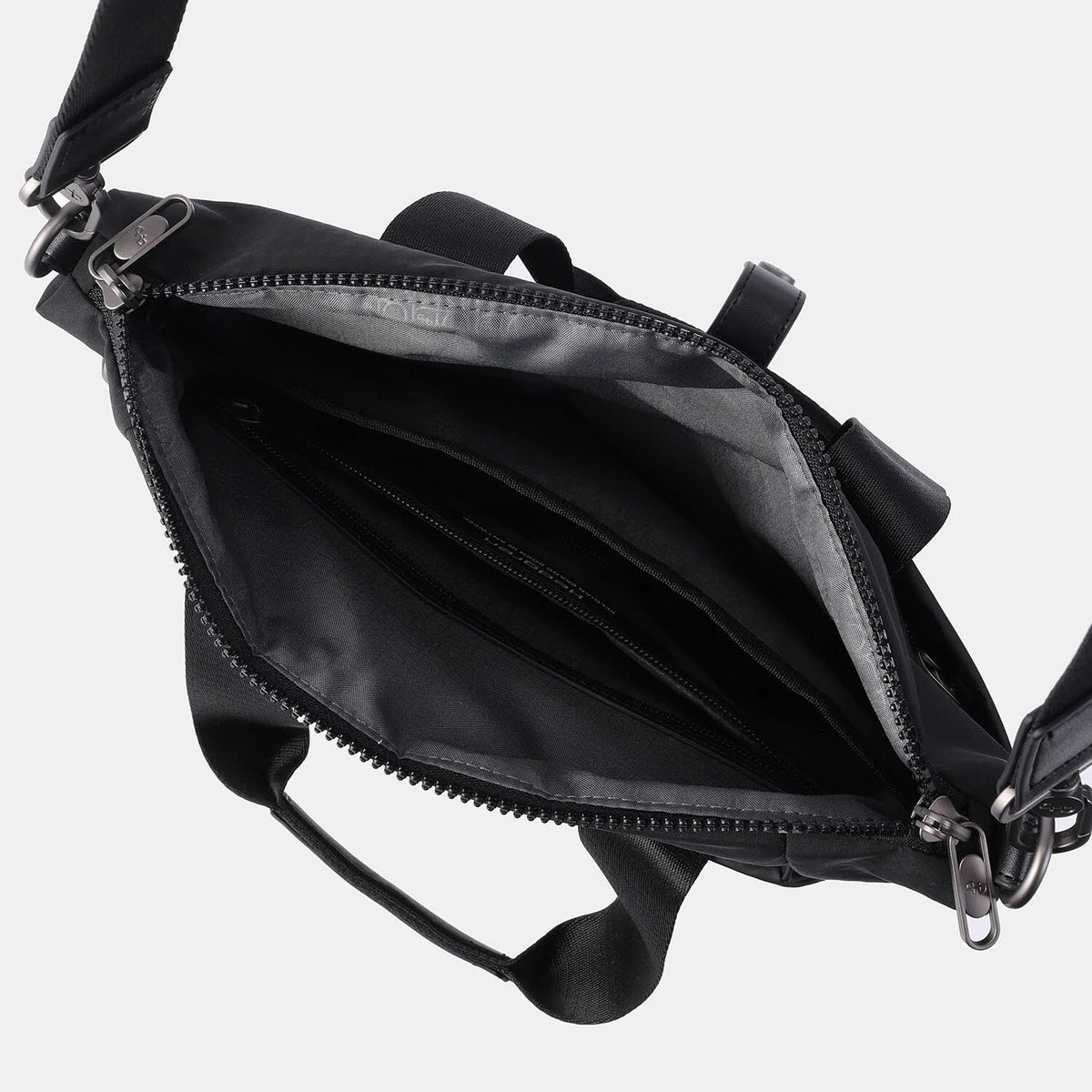 Vertical Tote ROKU Black