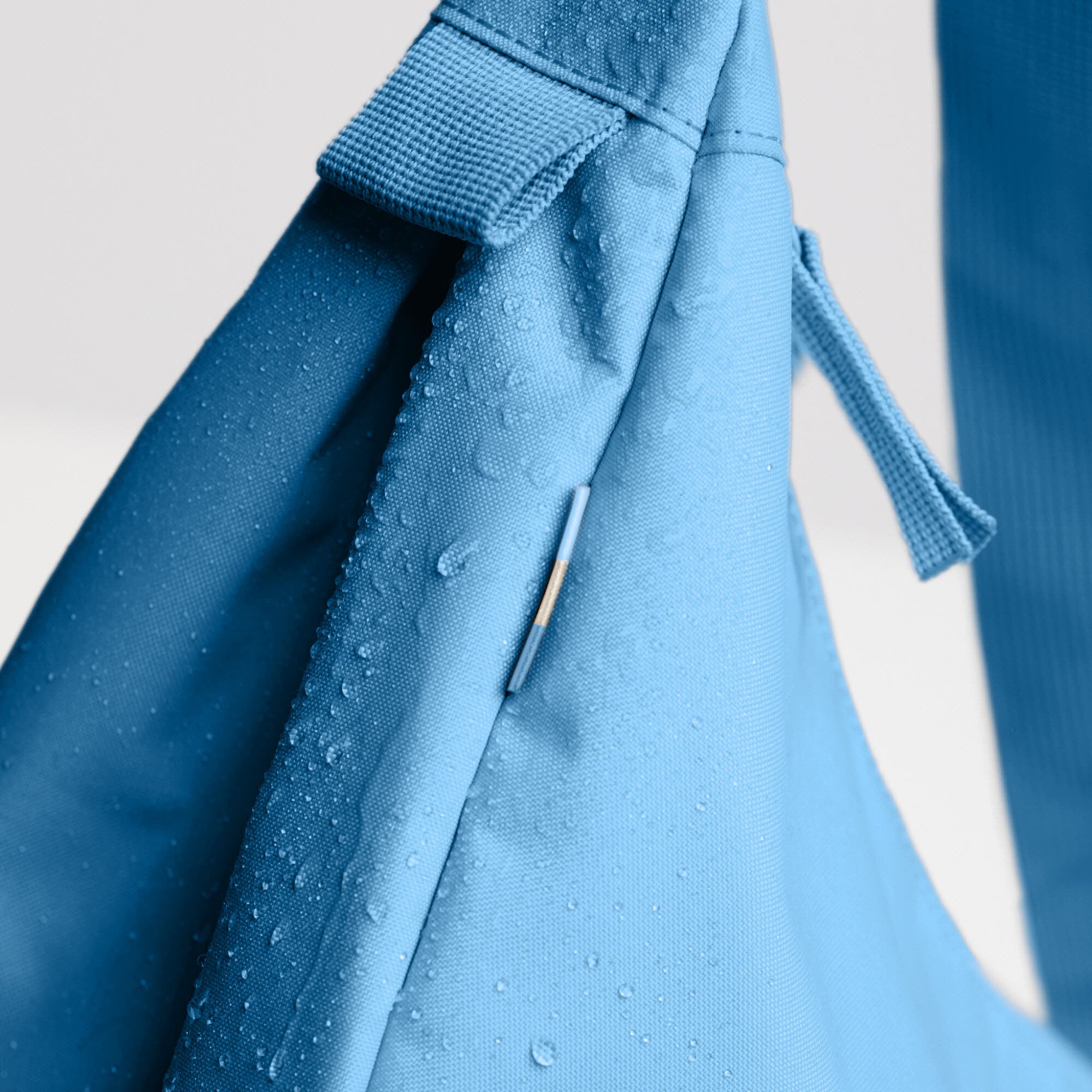 Moonbag Large Aqua