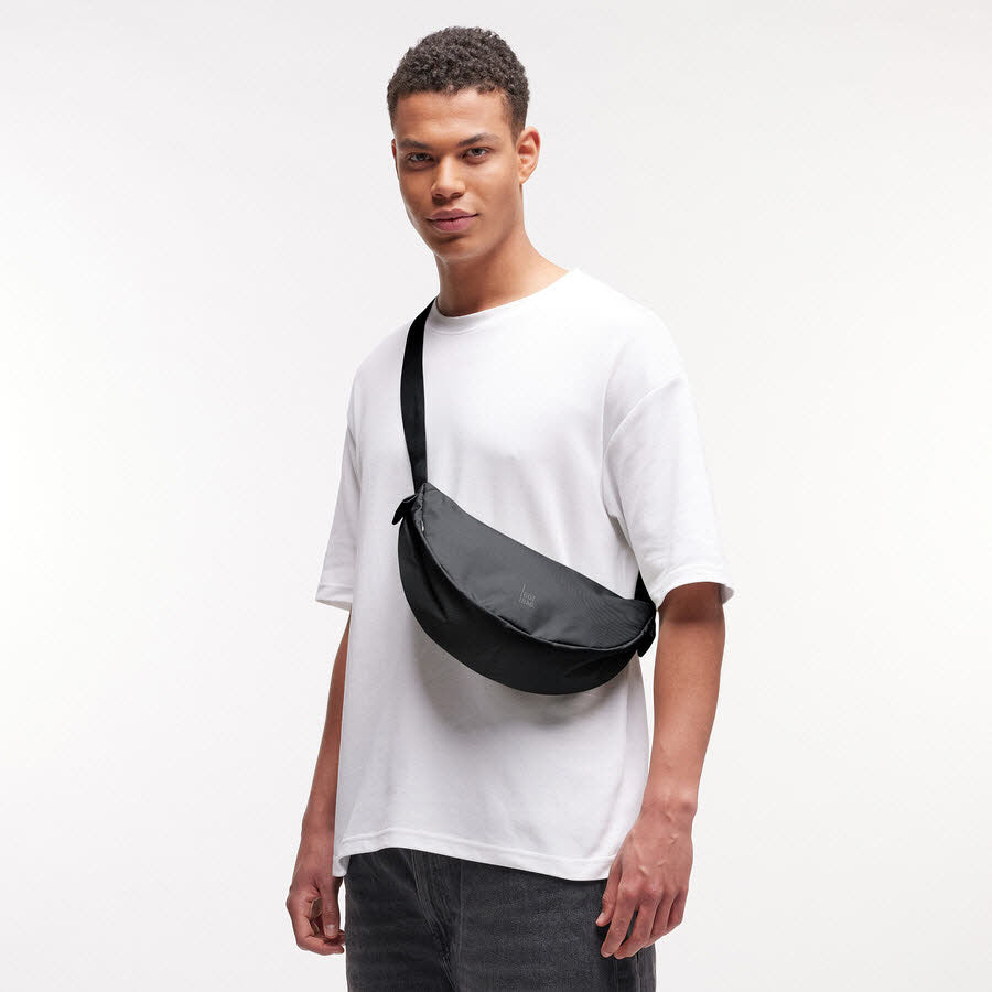 Moonbag Small Monochrome black