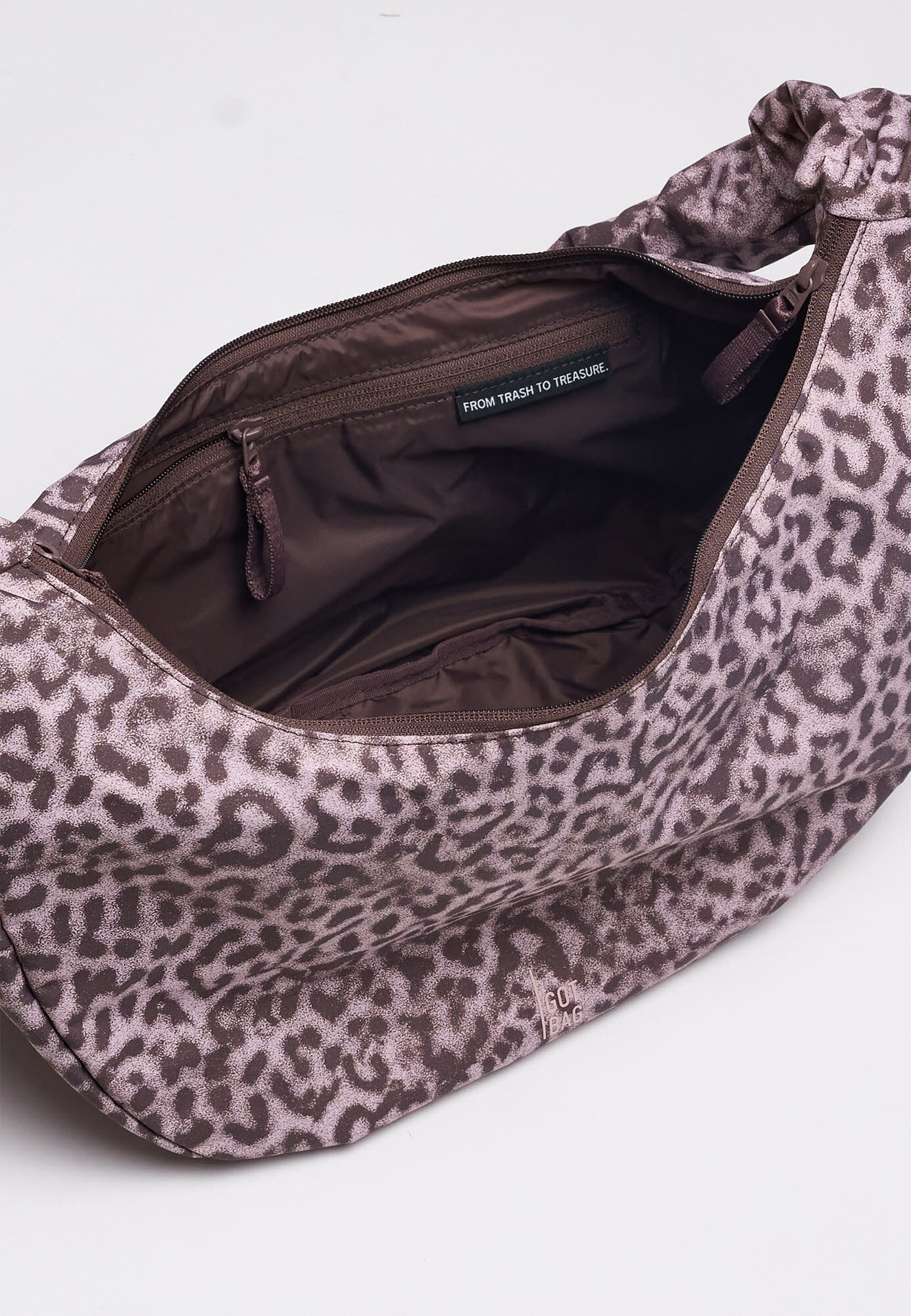 Moonbag Ruffle Cat shark sea lion
