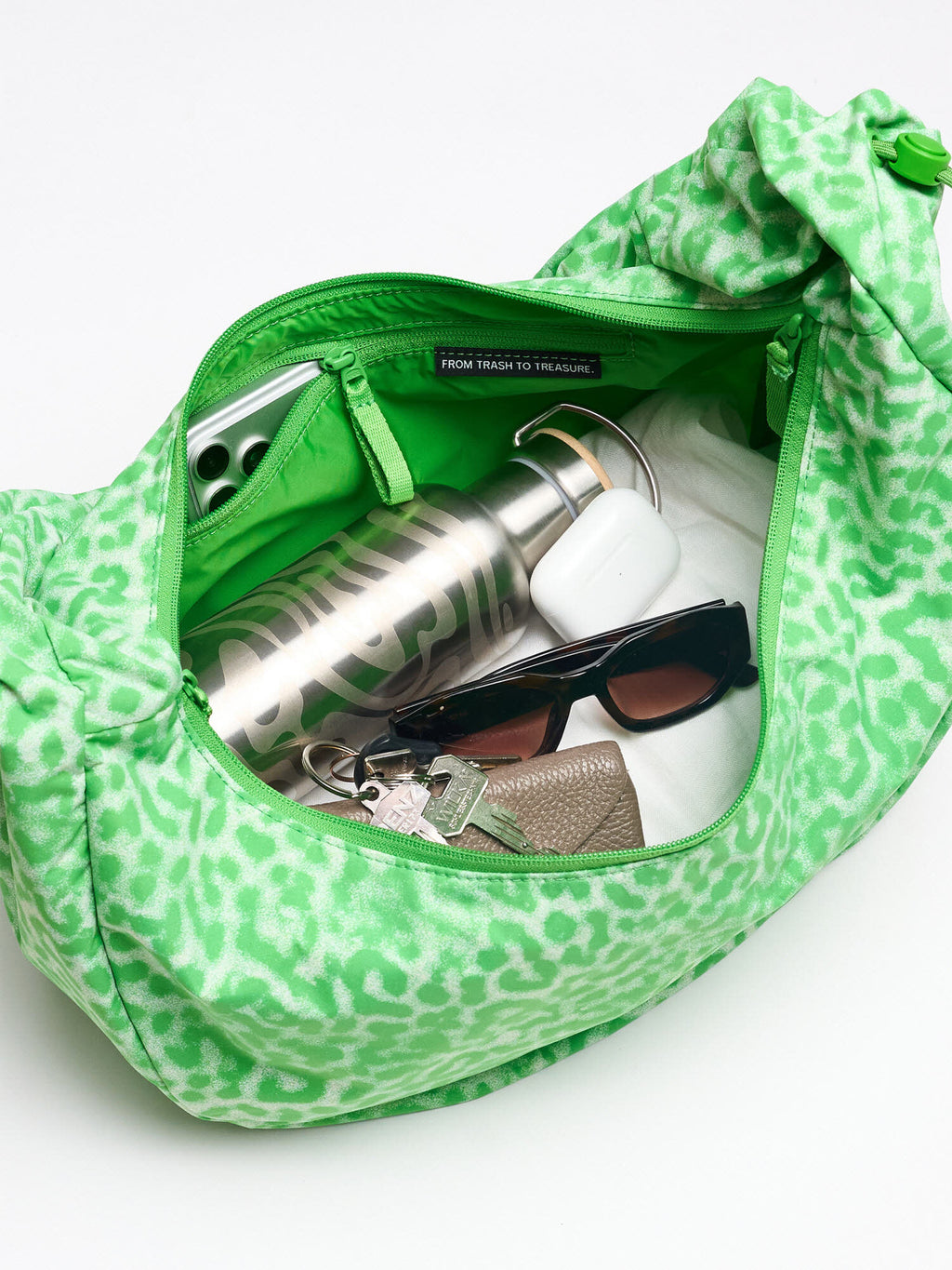 Moonbag Ruffle Cat shark leaf sheep