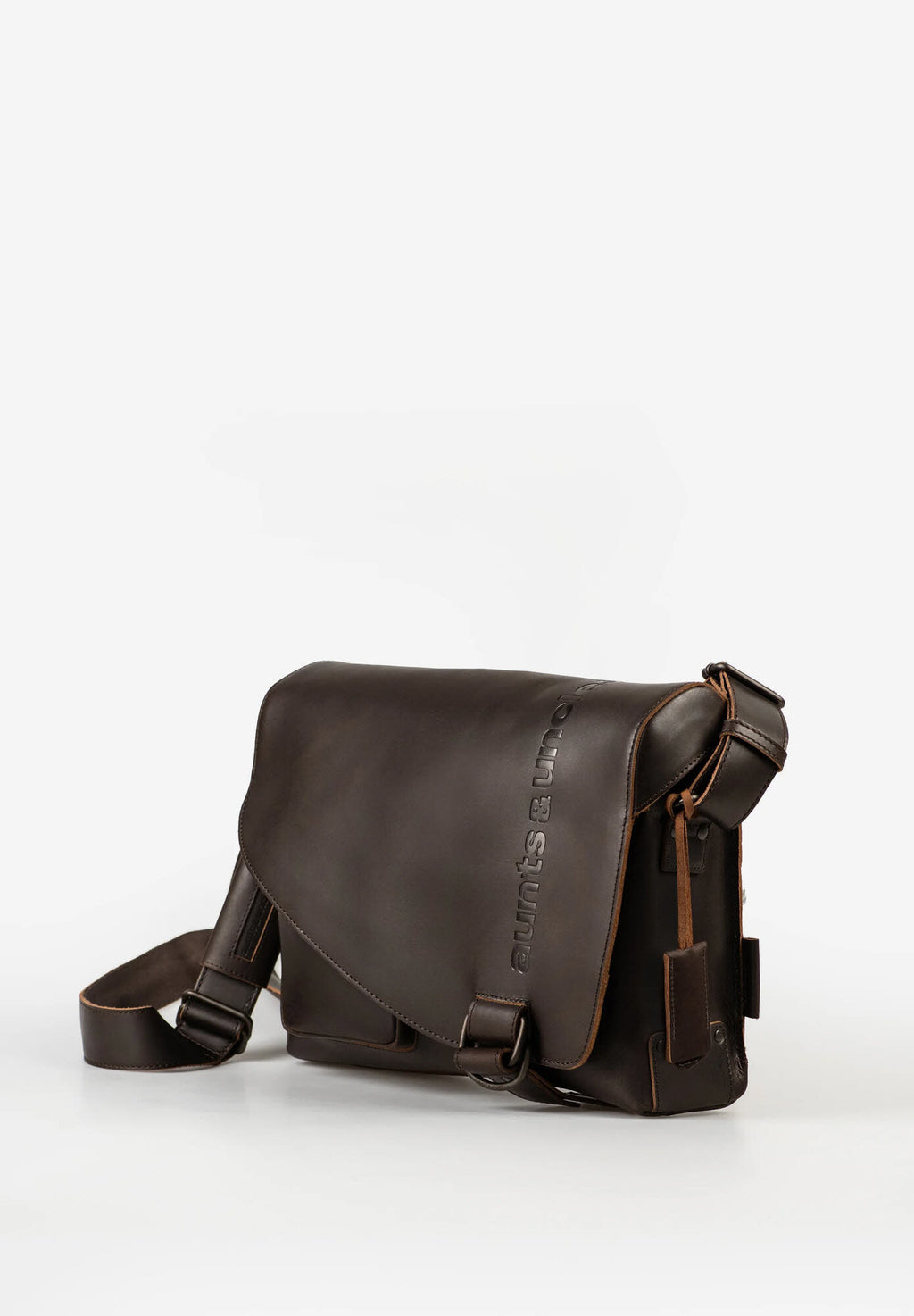 Judd dark brown