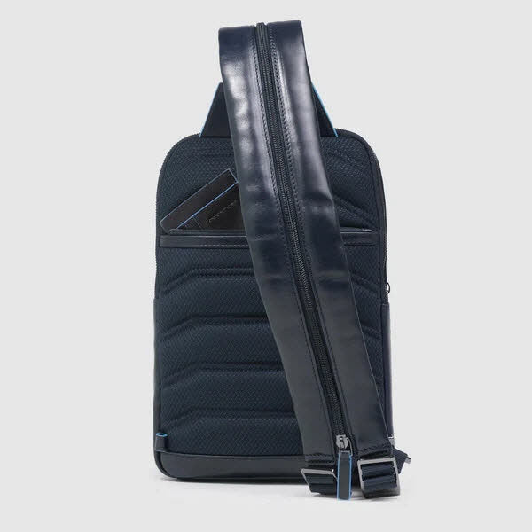 Sling bag mit Rucksack-Option Nachtblau