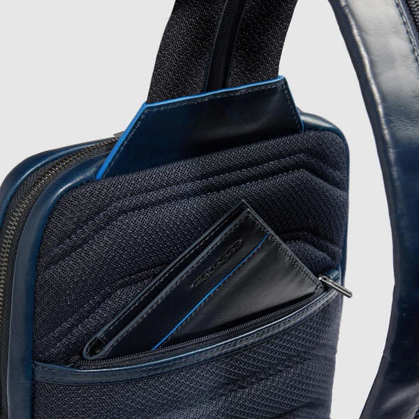 Sling bag mit Rucksack-Option Nachtblau