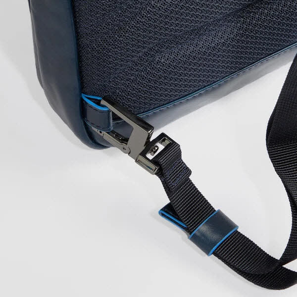 Sling bag mit Rucksack-Option Nachtblau