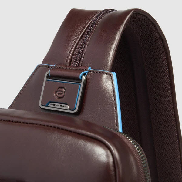 Sling bag mit Rucksack-Option Mahagonibraun