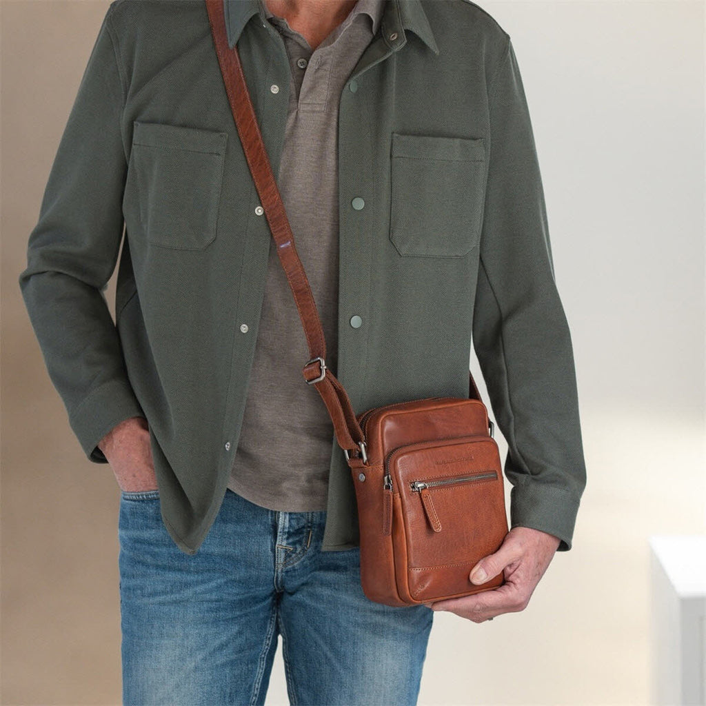 Schultertasche Cognac