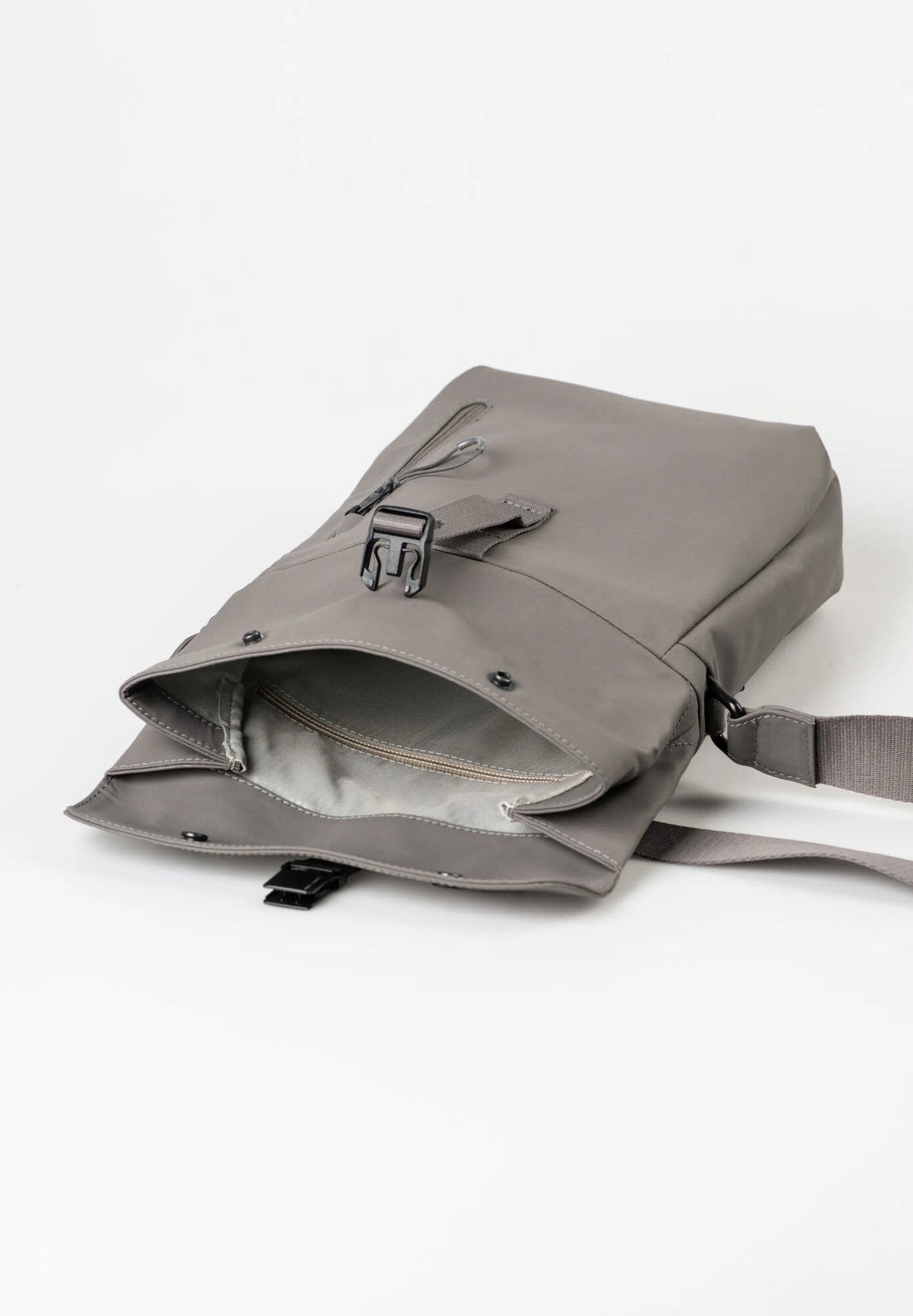 Kuji RE volcano grey