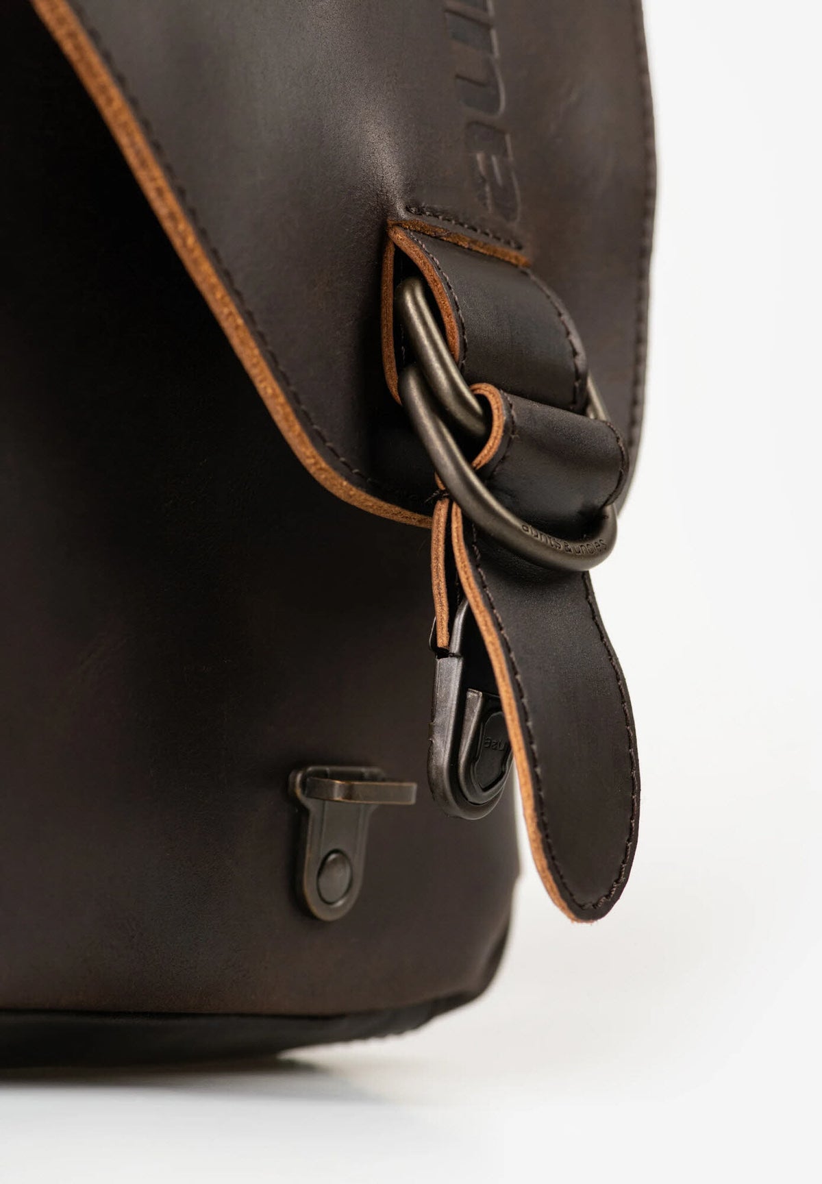 Jade dark brown