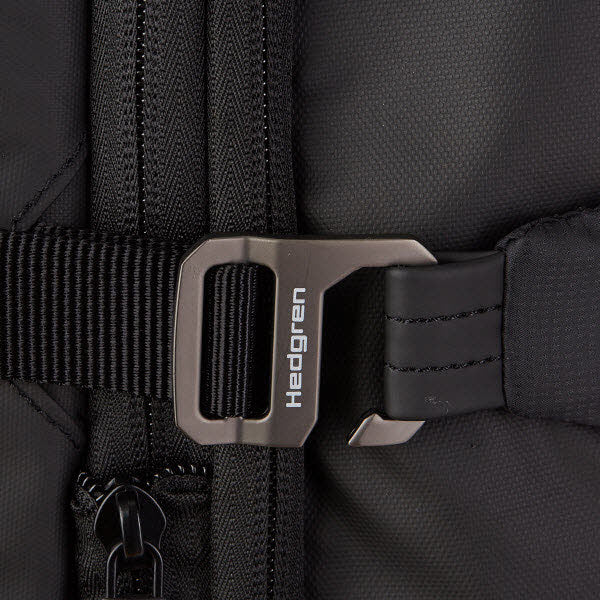 SUBURBANITE BLACK