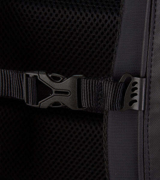 SUBURBANITE BLACK