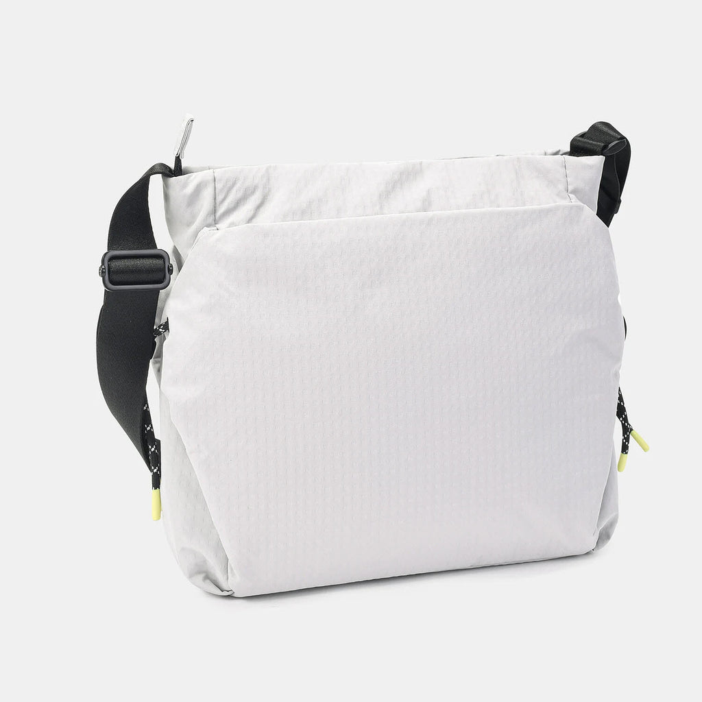 Reißverschlusstasche MAKOTO VAPOROUS GREY