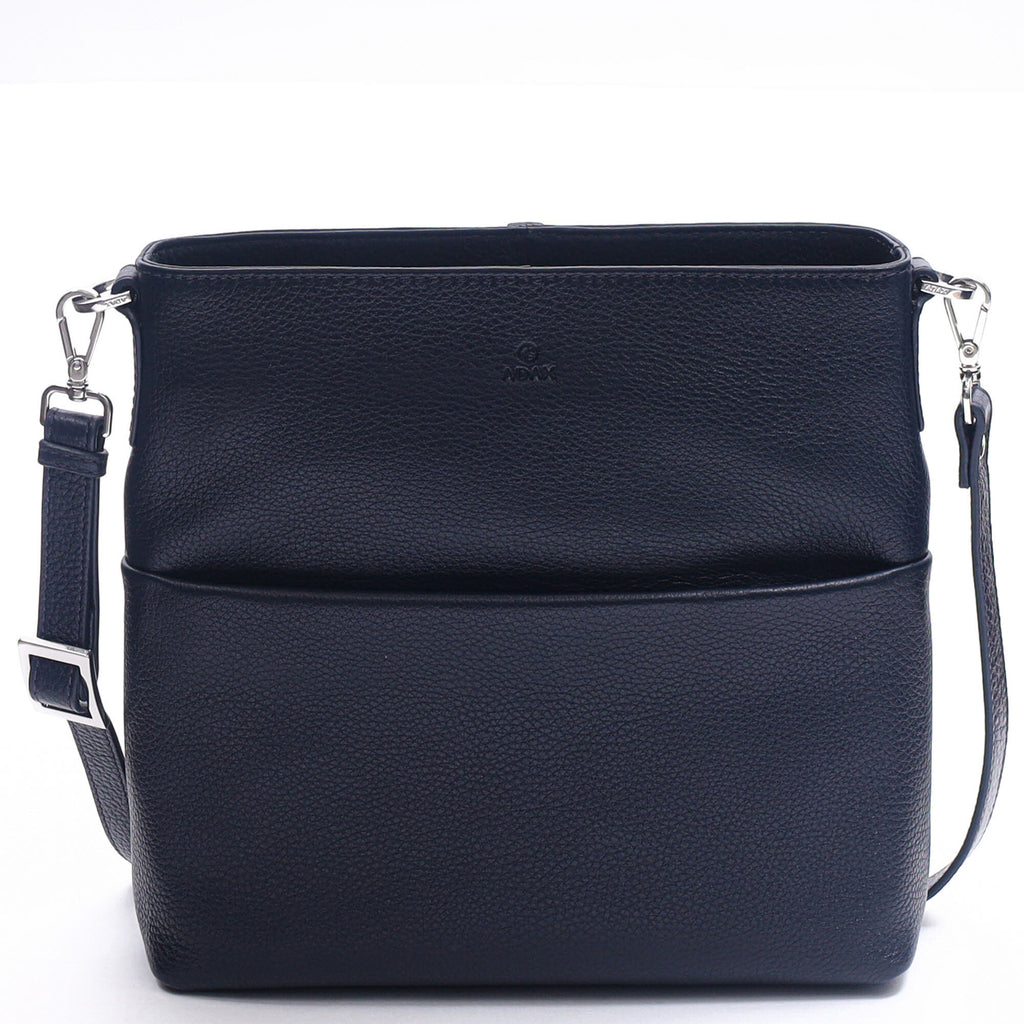 Andrea Navy