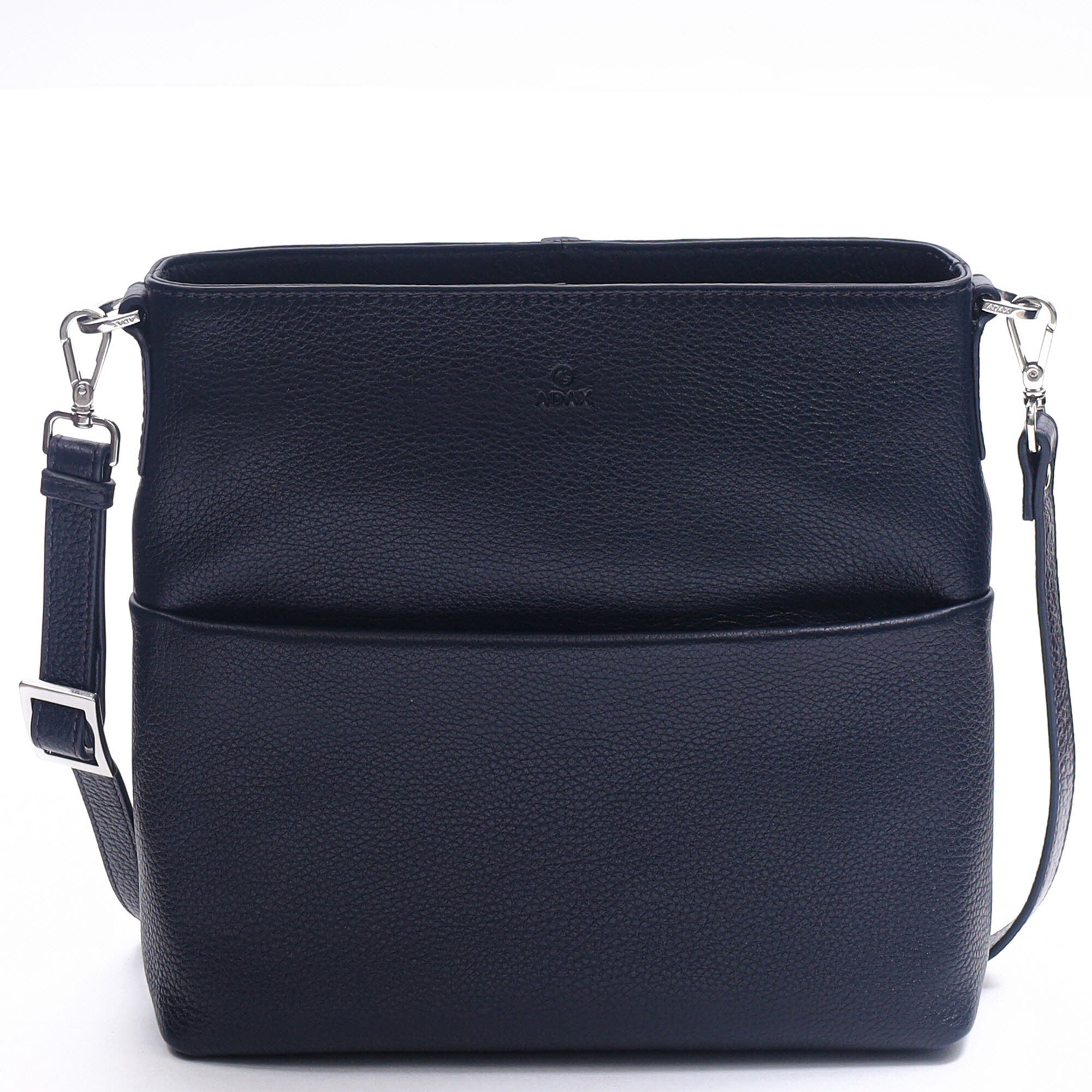 Andrea Navy