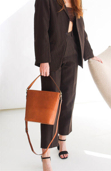 Bobbi Bucket Maxi Cognac