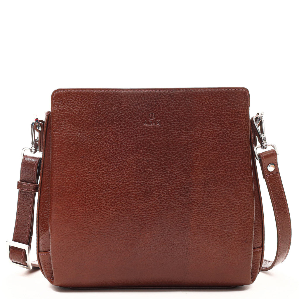 Sia Walnut