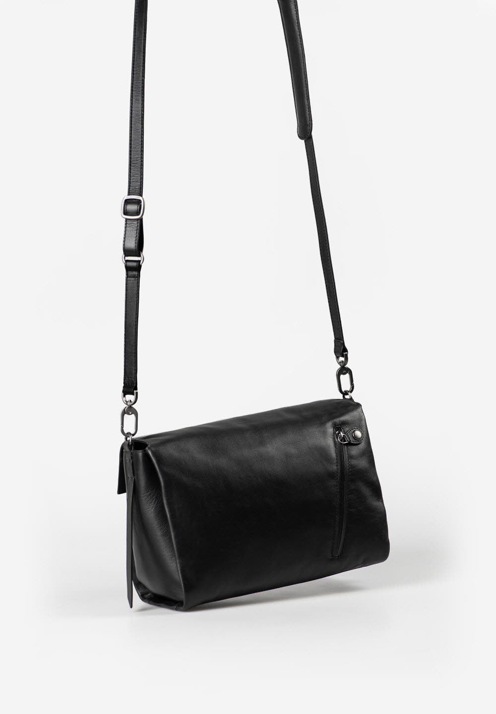 Breeze jet black