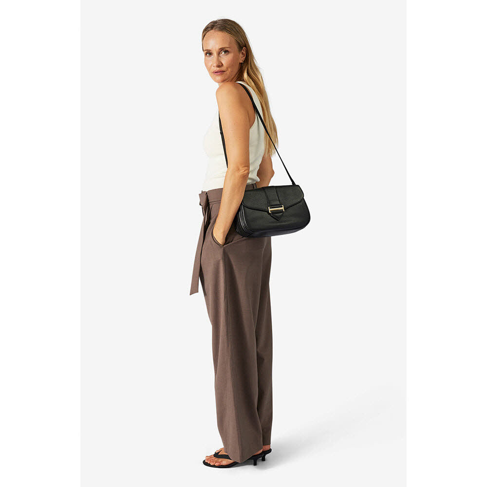 Shoulder Bag Katina black