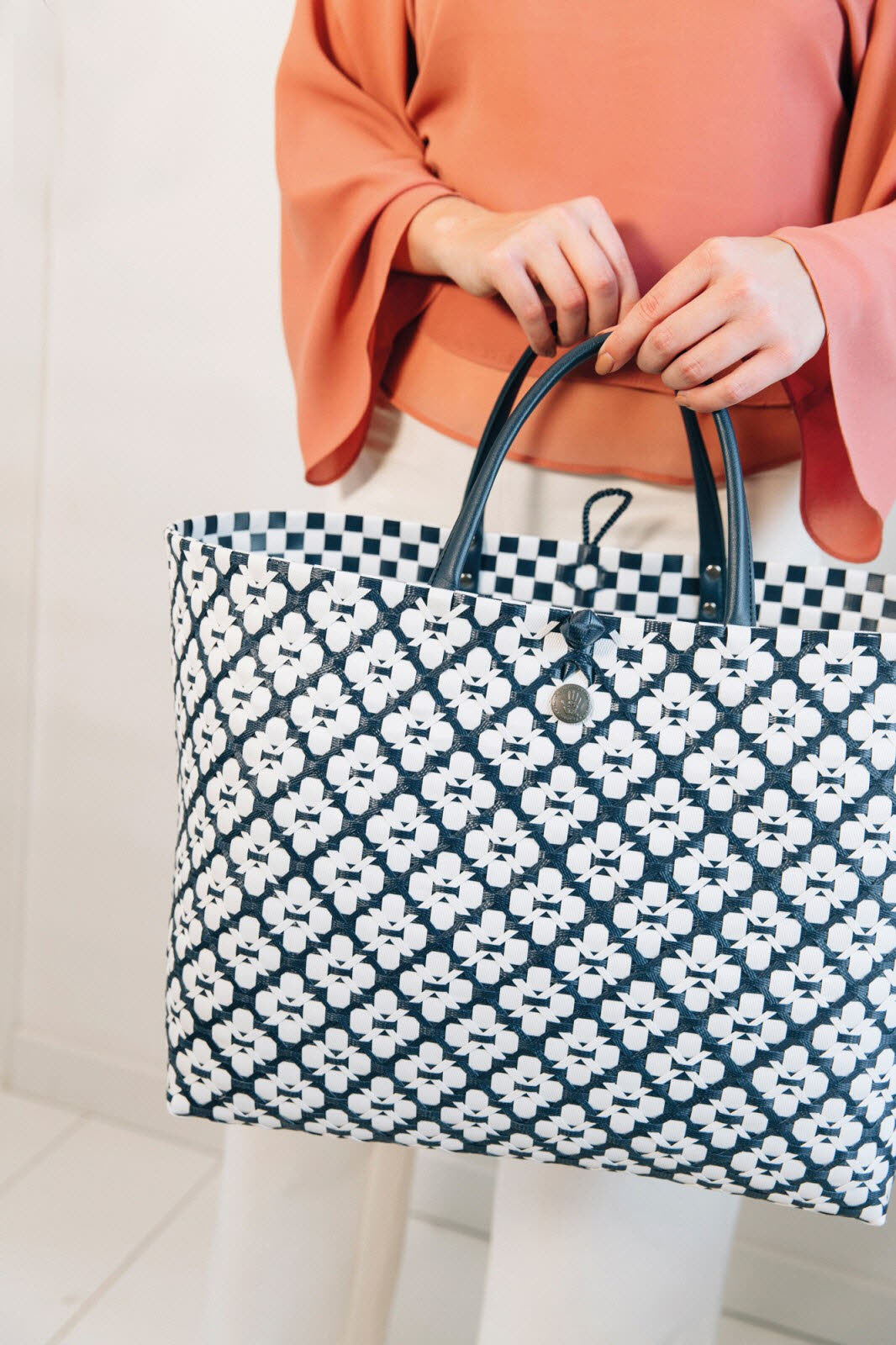 Motif Bag navy with white pattern