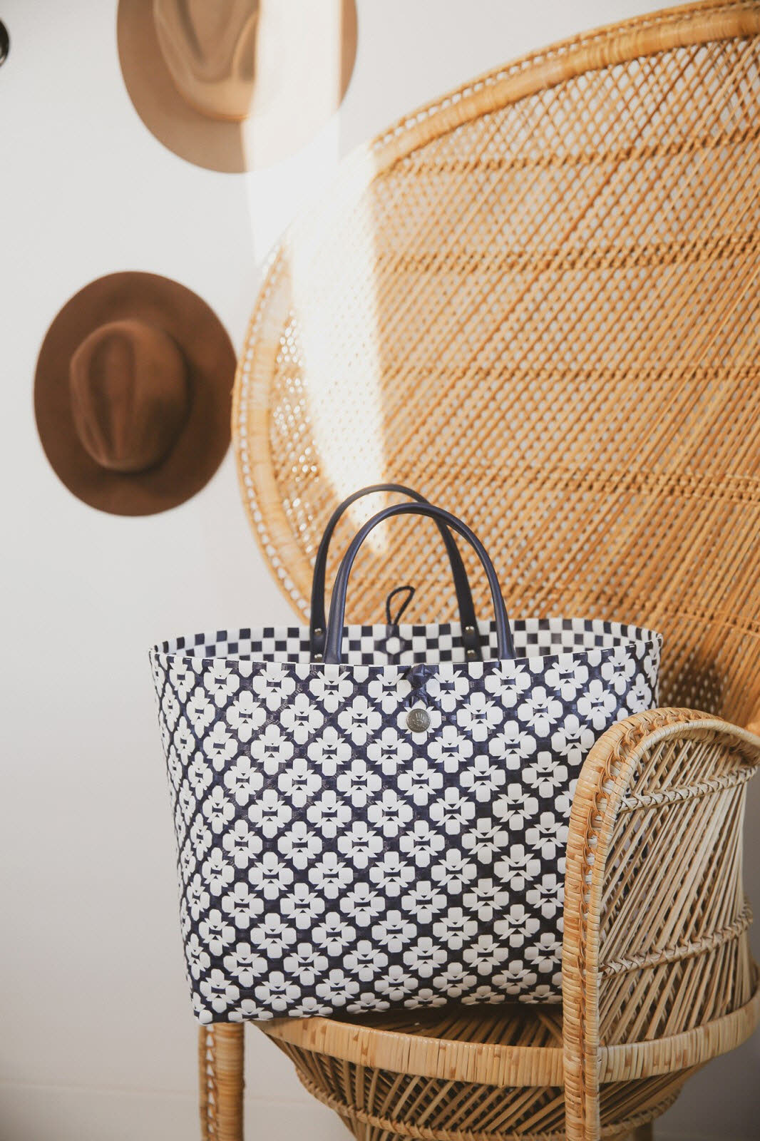 Motif Bag navy with white pattern