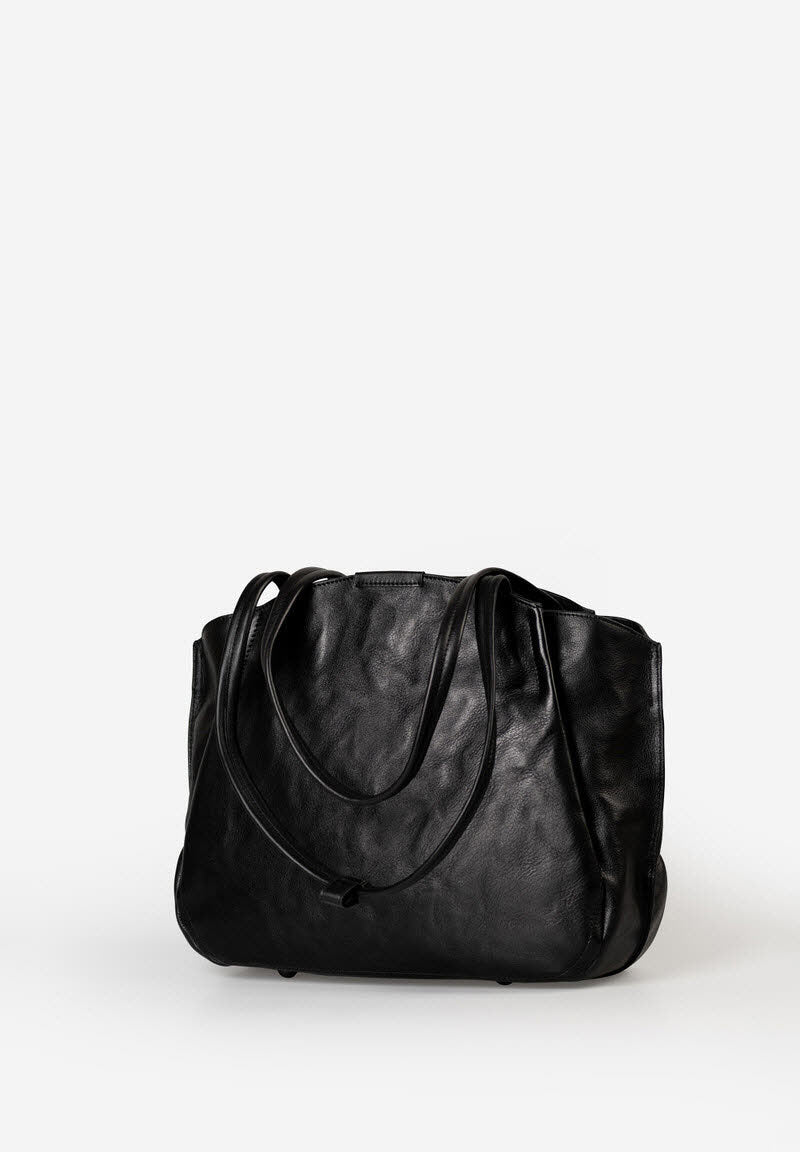 Mrs. Pavlova black smoke