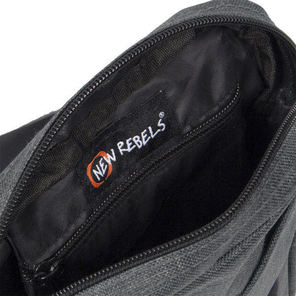 Small Flap Black