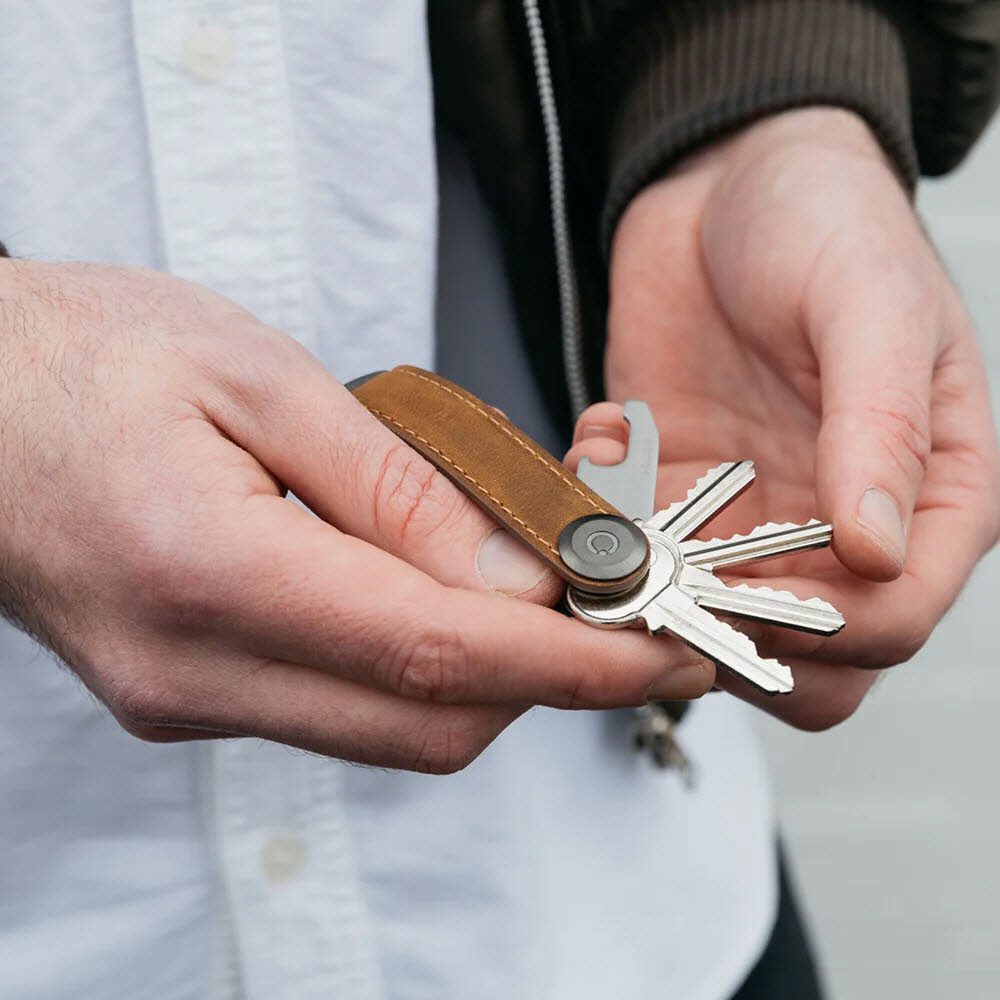 Crazy Horse Leather Key Organiser Chestnut Brown / Brown